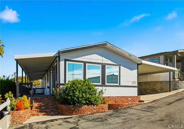 Photo 1 of Manufactured home for sale at 508 Ebb Tide Dr, San Clemente, CA 92672 | MLS# OC25265124 | Listing updated on 2026-10-02