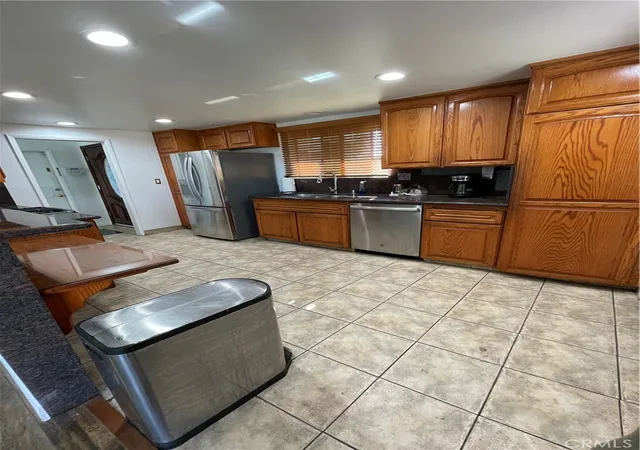 5th image of 19426 Belshaw, Carson, CA 90746 | MLS# RS25266370