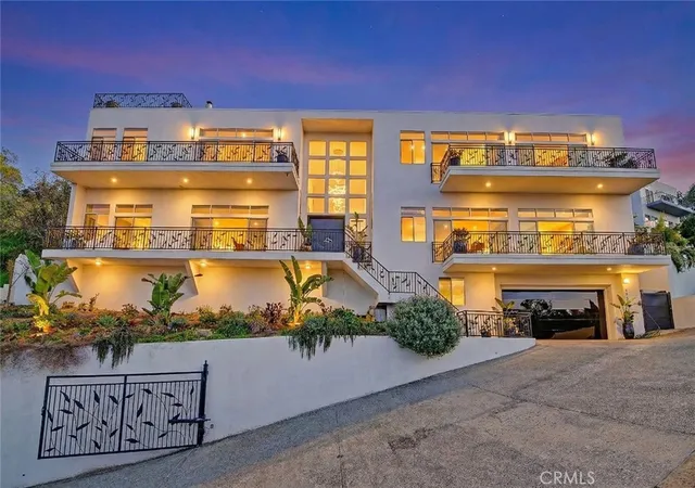 Homes for sale in Sherman Oaks, CA | 3952 Oakfield Dr, Sherman Oaks, CA 91423 | MLS# SR25265269