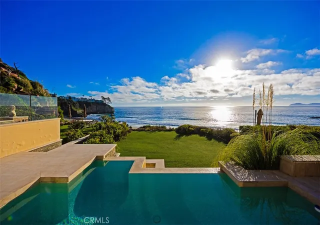 Homes for sale in Laguna Beach, CA | 25 Bay, Laguna Beach, CA 92651 | MLS# OC25266223