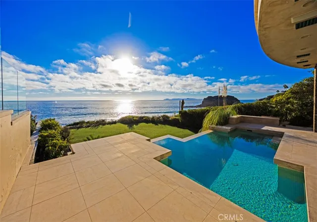 Homes for sale in Laguna Beach, CA | 25 Bay, Laguna Beach, CA 92651 | MLS# OC25266223