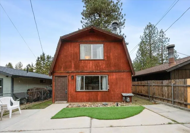 1st image of 858 Norwood Ln, Big Bear City, CA 92314 | MLS# 219139304PS