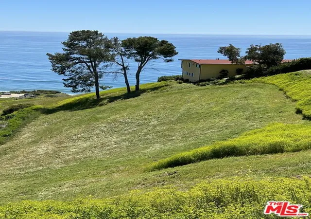Photo 2 of Land for sale at 4620 Via Vienta, Malibu, CA 90265 | MLS# 25623217 | Listing updated on 2026-09-30
