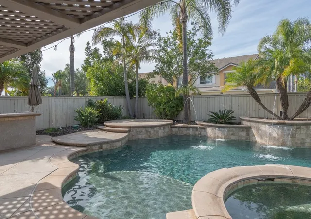 4th image of 1857 Autumn, Vista, CA 92084 | MLS# SW25267356