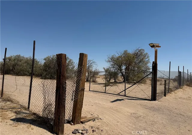 Homes for sale in Newberry Springs, CA | 41455 Coventry, Newberry Springs, CA 92365 | MLS# SW25267626