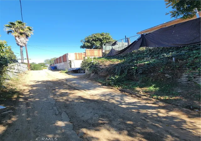 Photo 4 of House for sale at 473 Savannah, Los Angeles, CA 90033 | MLS# DW25248216 | Listing updated on 2026-09-30