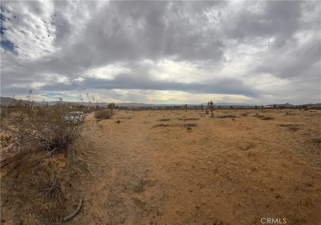 4th image of 16252 Olema Rd, Apple Valley, CA 92307 | MLS# HD25266491