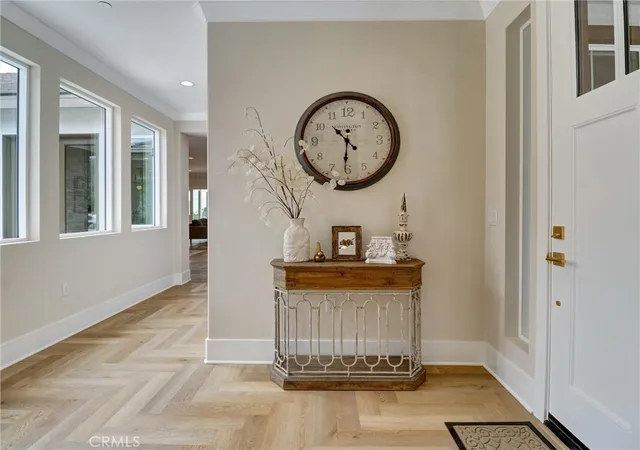 Photo 3 of Sale Pending at 35890 Wildwood Crst Dr, Yucaipa, CA 92399 | MLS# IV25267695 | Listing updated on 2026-03-07