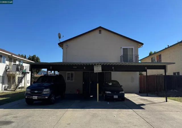 3rd image of 2208 Spanos St, Antioch, CA 94509 | MLS# 41118377