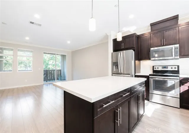 Listing Photo 2 - Condo for sale in building located at 334 Mission Ter Ave, San Marcos, CA 92069