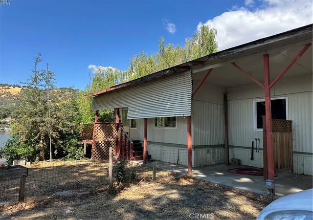 Homes for sale in Clearlake Oaks, CA | 12840 Island Dr #43, Clearlake Oaks, CA 95423 | MLS# LC25268079