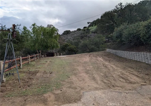 Photo 2 of Land for sale at 1087 Loma Ln, Simi Valley, CA 93063 | MLS# SR25265547 | Listing updated on 2026-09-28