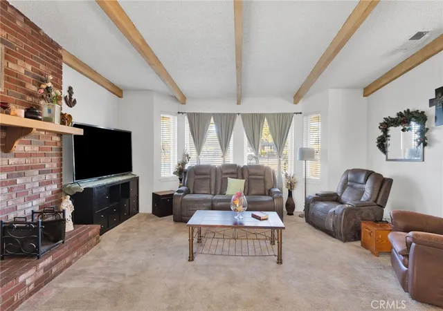 Photo 4 of Sale Pending at 13167 Olathe Rd, Apple Valley, CA 92308 | MLS# HD25266622 | Listing updated on 2026-08-04
