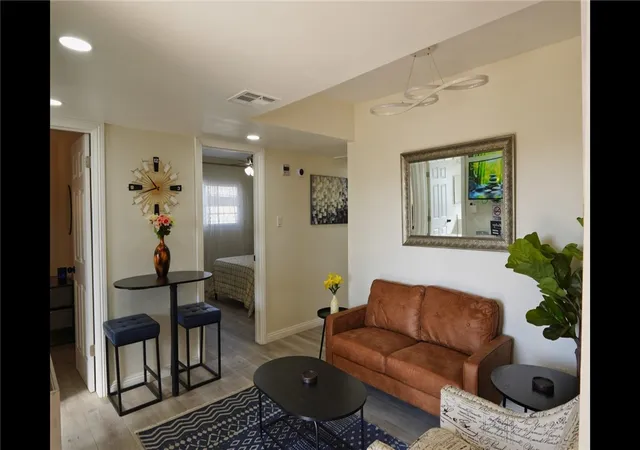Photo 2 of Single family home for sale at 3206 Candlewood Dr, Bakersfield, CA 93306 | MLS# SR25268356 | Listing updated on 2026-10-02