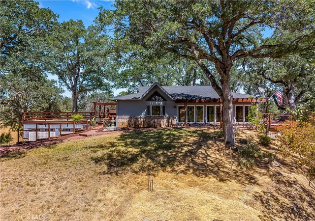 Homes for sale in Lakeport, CA | 608 Dixon Dr, Lakeport, CA 95453 | MLS# LC25268691