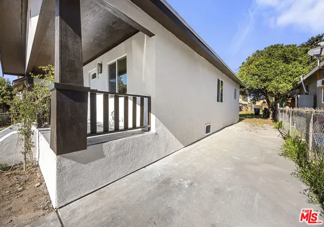 17th image of 337 E 60th St, Los Angeles, CA 90003 | MLS# 25624591