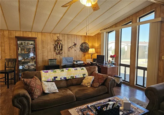 Photo 3 of Manufactured home for sale at 5001 W Florida #706, Hemet, CA 92545 | MLS# SW25268748 | Listing updated on 2026-06-27