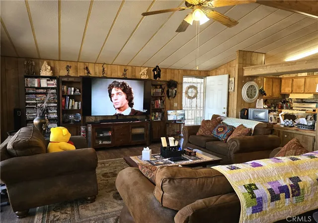 Photo 4 of Manufactured home for sale at 5001 W Florida #706, Hemet, CA 92545 | MLS# SW25268748 | Listing updated on 2026-06-27