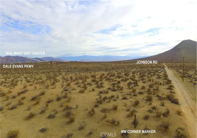 Photo 1 of Land for sale at 47229227 Harris Ln, Apple Valley, CA 92307 | MLS# HD25269577 | Listing updated on 2026-10-30