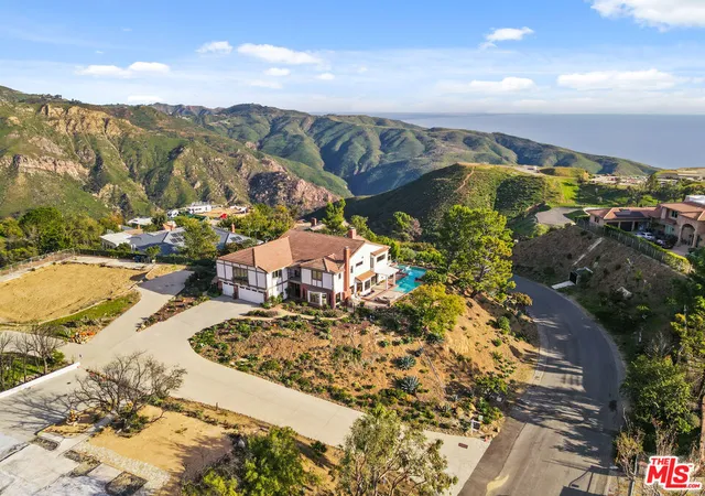 Homes for sale in Malibu, CA | 23255 W Paloma Blanca Dr, Malibu, CA 90265 | MLS# 25620261