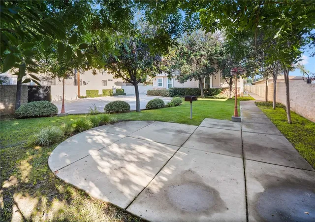 Photo 36 of Sale Pending at 841 S Greenwood #D, Montebello, CA 90640 | MLS# WS25269375 | Listing updated on 2026-10-06
