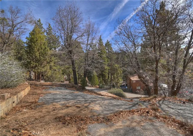 Photo 3 of Land for sale at 1115 Fawnskin Dr, Fawnskin, CA 92333 | MLS# IG25270054 | Listing updated on 2026-05-14