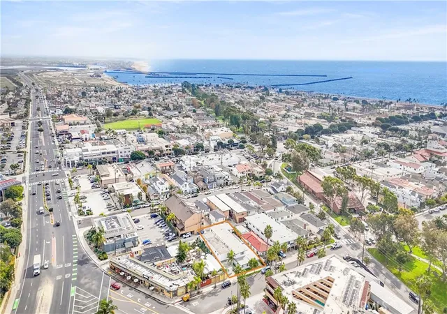 Photo 3 of Multi family home for sale at 320 7th Street, Seal Beach, CA 90740 | MLS# PW25270055 | Listing updated on 2026-09-28