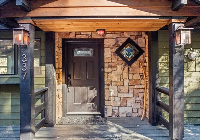 4th image of 337 Wylerhorn, Crestline, CA 92325 | MLS# IV25270044