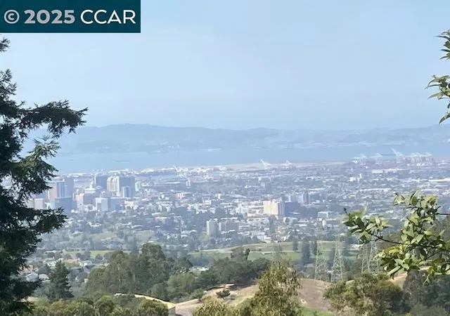 Photo 1 of Land for sale at 6044 Skyline Blvd, Oakland, CA 94611 | MLS# 41118604 | Listing updated on 2026-06-02