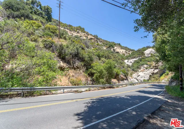 Homes for sale in Topanga, CA | 996 Old Topanga Canyon Rd, Topanga, CA 90290 | MLS# 25625587