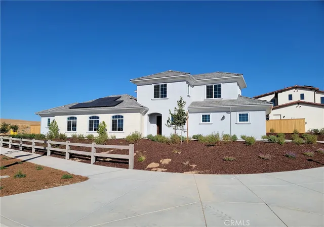Homes for sale in Paso Robles, CA | 701 Manor Ln, Paso Robles, CA 93446 | MLS# NS25270904