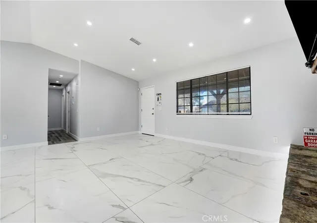 Photo 4 of Single family home for sale at 41048 173rd East, Lancaster, CA 93535 | MLS# SB25270346 | Listing updated on 2026-09-29
