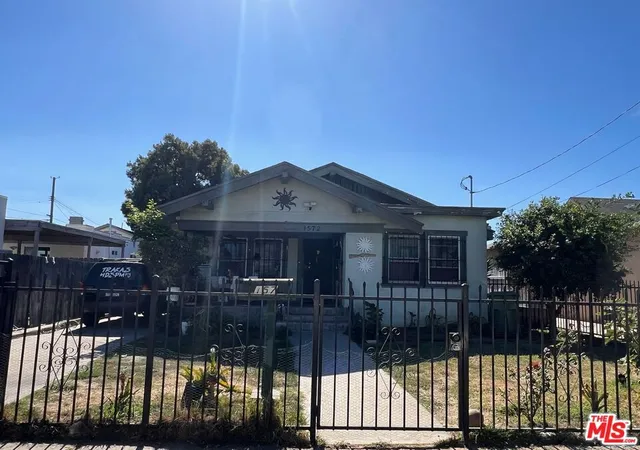 Photo 1 of Single family home for sale at 1572 W 37th Place, Los Angeles, CA 90018 | MLS# 25625859 | Listing updated on 2026-05-07