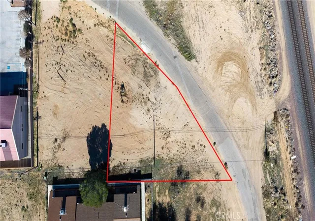 Photo 4 of Land for sale at 1 Bear Valley Outer, Hesperia, CA 92345 | MLS# DW25271081 | Listing updated on 2026-04-24