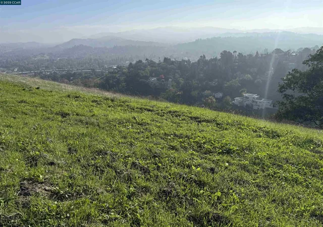 2nd image of 43 Cuesta Way, Walnut Creek, CA 94597 | MLS# 41118740