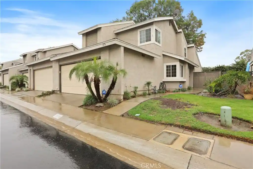 Listing Photo 1 - Condo for sale in 1676 Sumac located at 1676 Sumac, Corona, CA 92882 - Unit 1676 Sumac