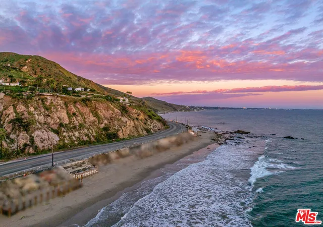 Photo 3 of Land for sale at 20048 Pacific Coast Hwy, Malibu, CA 90265 | MLS# 25626091 | Listing updated on 2026-10-27