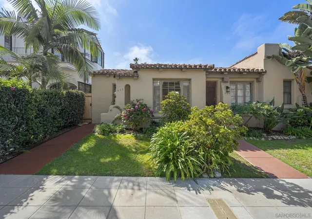 2nd image of 607 Arenas, La Jolla, CA 92037 | MLS# 250045287SD
