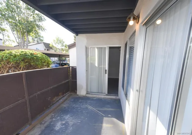 12th image of 1385 Caminito Gabaldon #A, San Diego, CA 92108 | MLS# 250045290SD