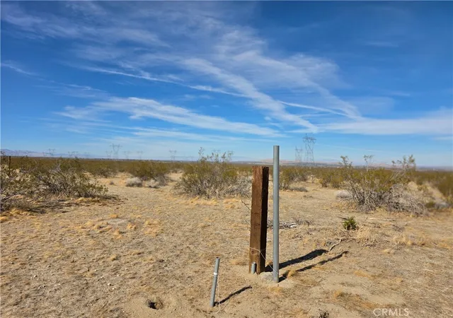 1st image of 0 Vac/vic Avenue U, Black Butte, CA 93591 | MLS# SR25271578