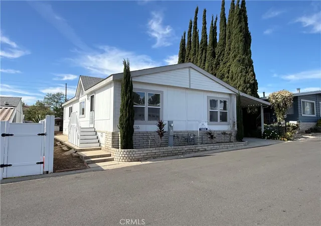 Photo 3 of Manufactured home for sale at 1051 Site Dr #255, Brea, CA 92821 | MLS# WS25270457 | Listing updated on 2026-09-29