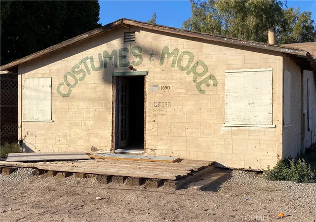 1st image of 1896 & 1890 E Underwood, Holtville, CA 92250 | MLS# SB25267824