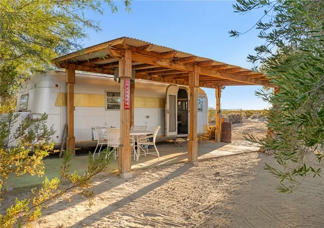 Photo 3 of Single family home for sale at 2653 Meldora, Twentynine Palms, CA 92277 | MLS# JT25272136 | Listing updated on 2026-05-26