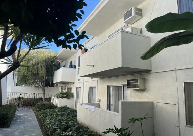 Homes for sale in Sun Valley, CA | 10749 New Haven St #18, Sun Valley, CA 91352 | MLS# GD25271587