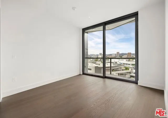 4th image of 211 W Elm Ct #6E, Los Angeles, CA 90067 | MLS# 25626239