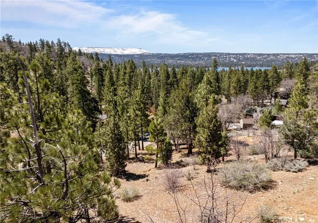 11th image of 1125 Fawnskin, Fawnskin, CA 92333 | MLS# IG25272442