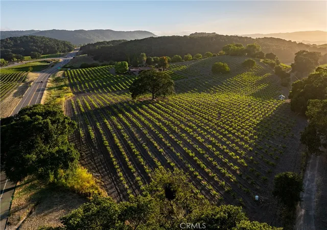 Homes for sale in Templeton, CA | 3750 W Hwy 46, Templeton, CA 93465 | MLS# NS25272502