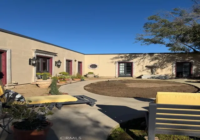 Photo 3 of Single family home for sale at 40461 Long Holw Dr, Coarsegold, CA 93614 | MLS# GD25272533 | Listing updated on 2026-10-01