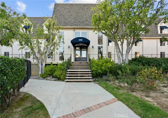 39th image of 2385 Roscomare #F16, Bel Air, CA 90077 | MLS# SR25272742