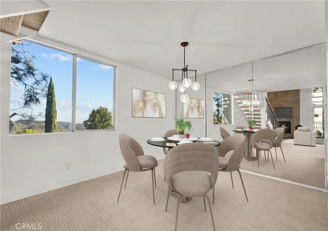 4th image of 2385 Roscomare, Bel Air, CA 90077